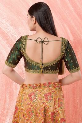 Muhenera Padded Mulbury Silk Square Neck Blouse 2