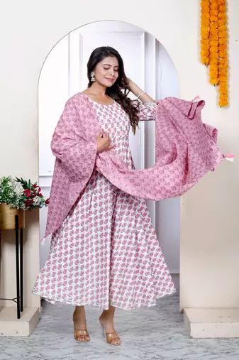 Women cotton printed pink anarkali kurta with dupatta set