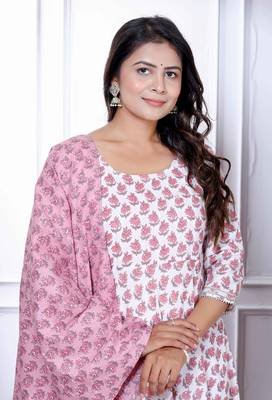 Women cotton printed pink anarkali kurta with dupatta set 4