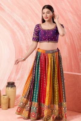 Muhenera Padded Dupion Silk Round Neck Blouse 4