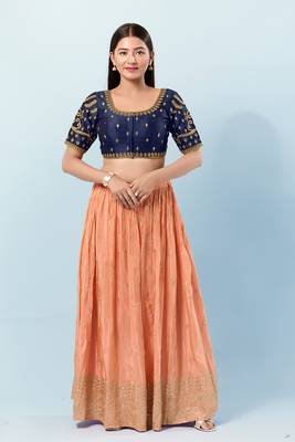 Muhenera Padded Dupion Silk Round Neck Blouse 4