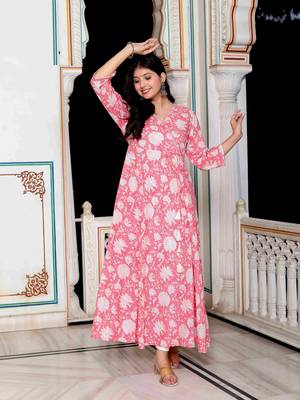 Womens pink cotton floral printed anarkali kurta 5