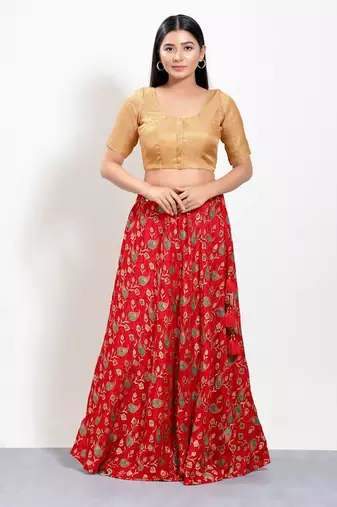 Muhenera Padded Brocade Round Neck Blouse