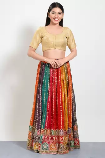 Muhenera Padded Brocade Round Neck Blouse