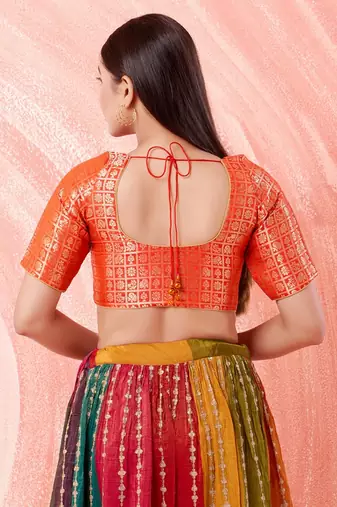 Muhenera Padded Brocade Round Neck Blouse