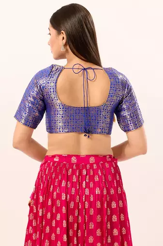 Muhenera Padded Brocade Round Neck Blouse