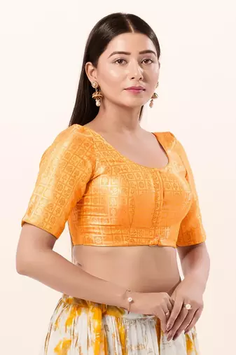 Muhenera Padded Brocade Round Neck Blouse