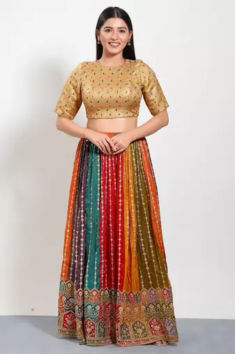 Muhenera Padded Brocade Round Neck Blouse