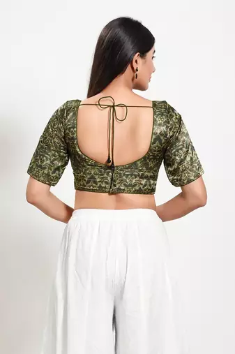 Muhenera Padded Silk Sweatheart Neck Blouse