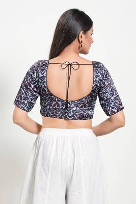 Muhenera Padded Silk Sweatheart Neck Blouse 2