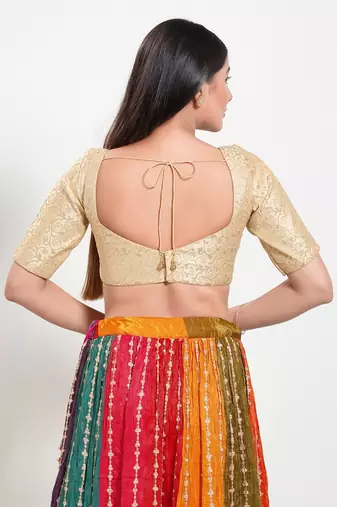 Muhenera Padded Brocade Sweatheart Neck Blouse