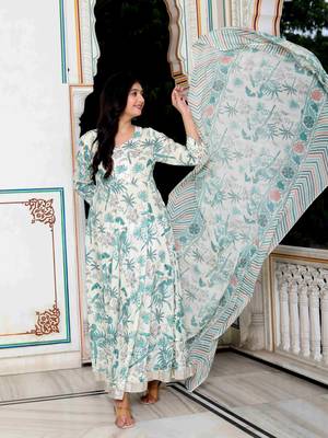 Womens light green birds and leaf floral printed anarkali kurta and dupatta set 2