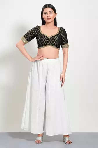 Muhenera Padded Brocade Sweatheart Neck Blouse