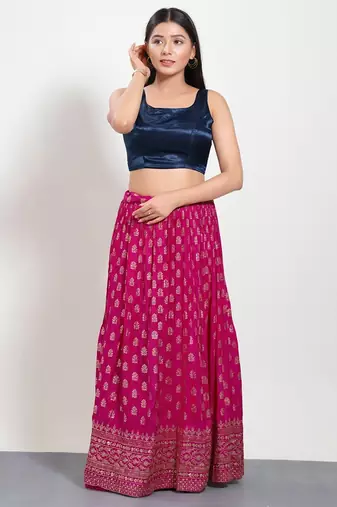 Muhenera Padded Silk Round Neck Blouse