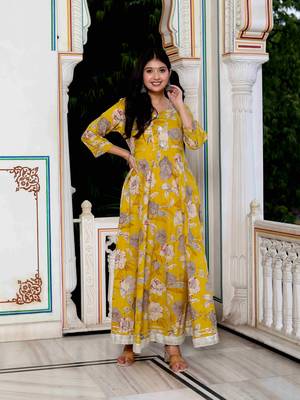 Womens cotton gotapatti and lace border details floral printed yellow anarkali kurta 2