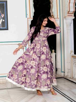 Womens purple flower printed with beautiful lace border details anarkali kurta 3