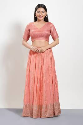 Muhenera Padded Brocade V-Neck Blouse 4