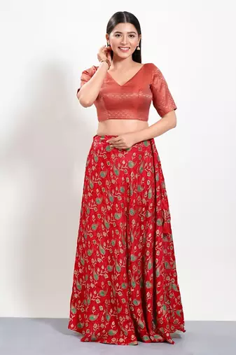 Muhenera Padded Brocade V-Neck Blouse