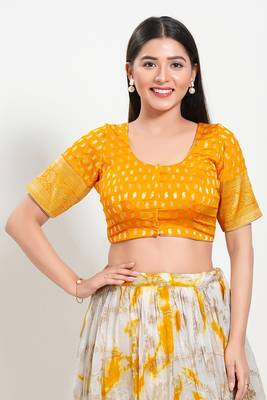 Muhenera Padded Brocade Round Neck Blouse 1