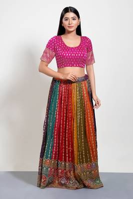 Muhenera Padded Brocade Round Neck Blouse 4