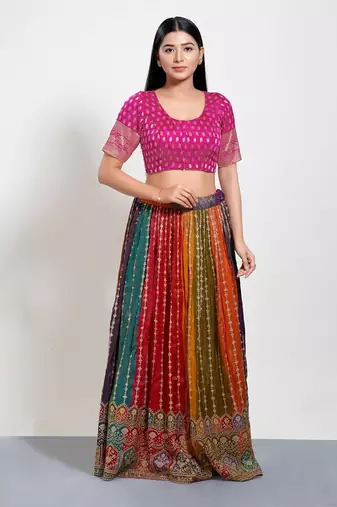 Muhenera Padded Brocade Round Neck Blouse