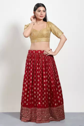 Muhenera Padded Jacquard V-Neck Blouse