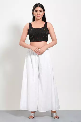 Muhenera Padded Cotton Round Neck Blouse