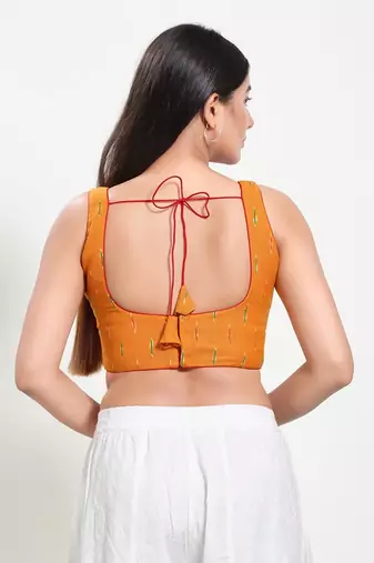 Muhenera Padded Cotton Round Neck Blouse
