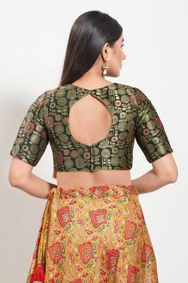 Muhenera Padded Brocade Boat Neck Blouse 2