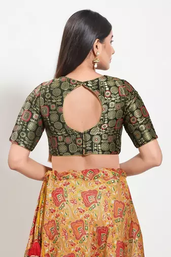 Muhenera Padded Brocade Boat Neck Blouse