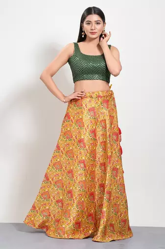 Muhenera Padded Silk Square Neck Blouse