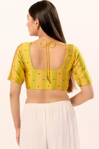 Muhenera Padded Brocade Round Neck Blouse