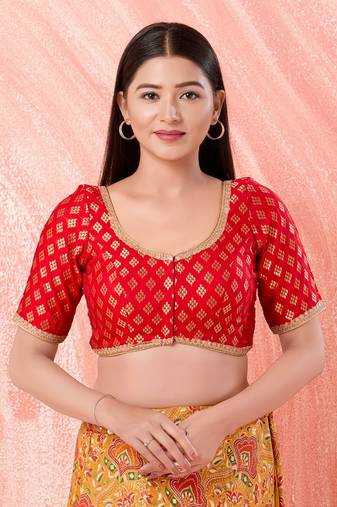 Muhenera Padded Brocade Sweatheart Neck Blouse