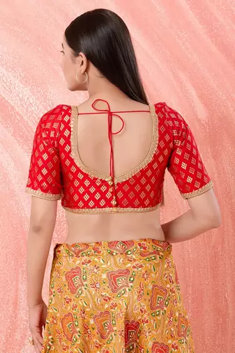 Muhenera Padded Brocade Sweatheart Neck Blouse