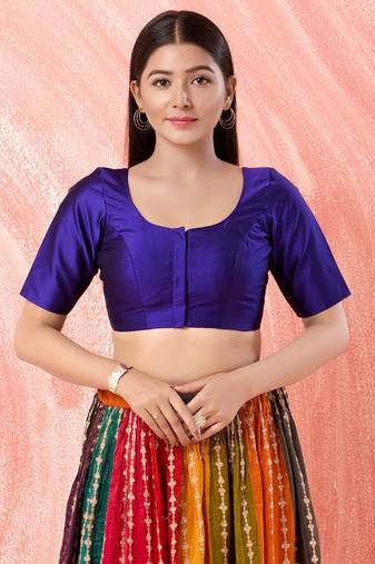 Muhenera Padded Brocade Round Neck Blouse