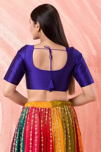 Muhenera Padded Brocade Round Neck Blouse