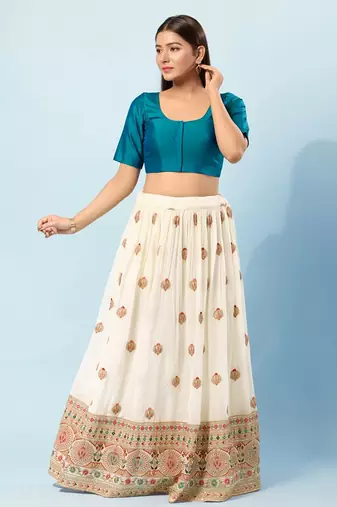Muhenera Padded Brocade Round Neck Blouse