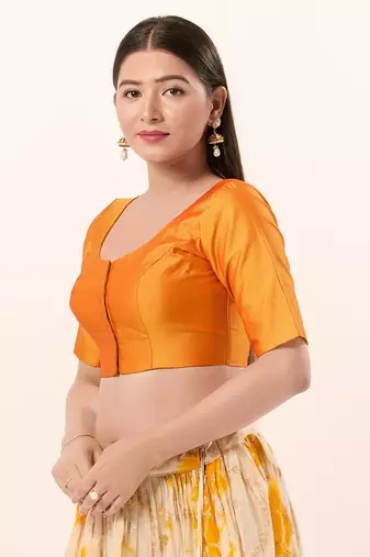 Muhenera Padded Brocade Round Neck Blouse