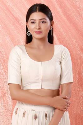 Muhenera Padded Brocade Round Neck Blouse 1
