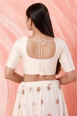 Muhenera Padded Brocade Round Neck Blouse 2