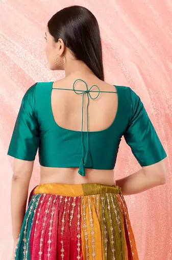 Muhenera Padded Brocade Round Neck Blouse