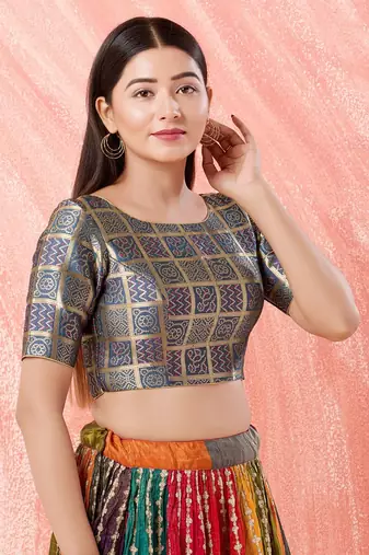 Muhenera Padded Brocade Boat Neck Blouse