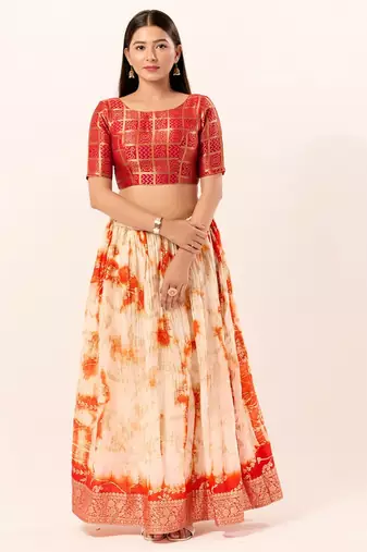 Muhenera Padded Brocade Boat Neck Blouse