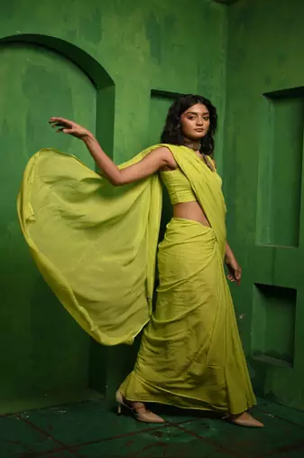 Lime green handloom mul modal saree Without blouse