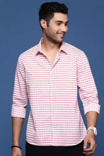 Showoff men's checked slim fit peach shirt