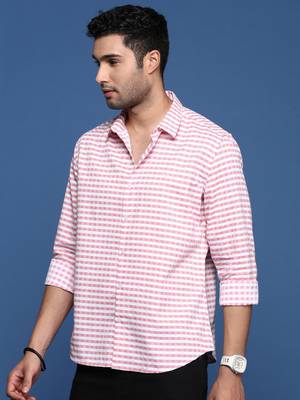 Showoff men's checked slim fit peach shirt 3