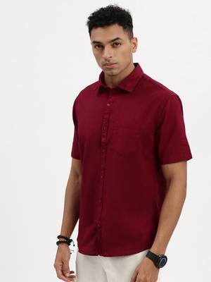men's maroon solid slim fit shirt 3