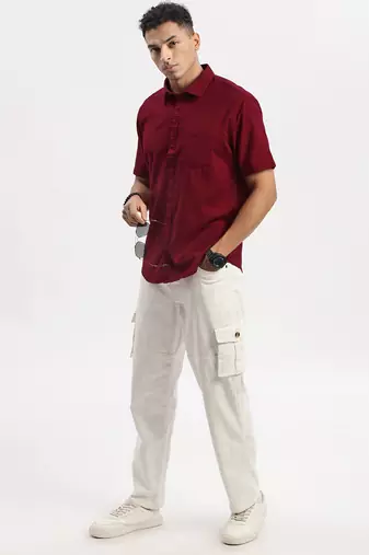 men's maroon solid slim fit shirt