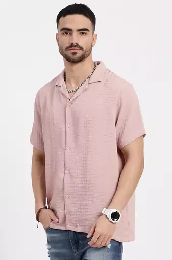 men's peach cuban collar relaxed fit solid shirt