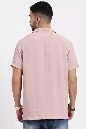 men's peach cuban collar relaxed fit solid shirt